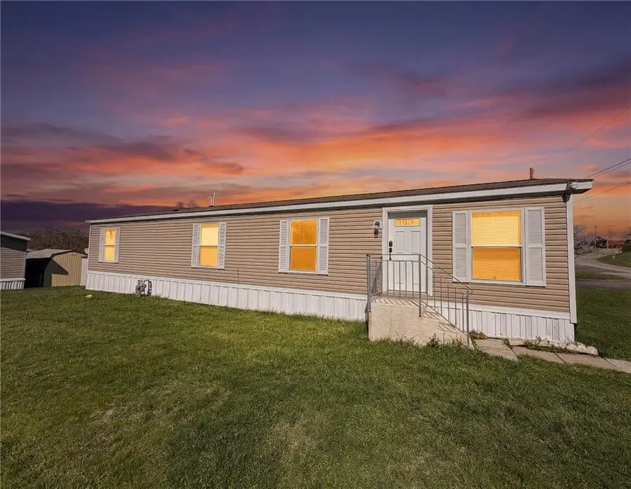 422 Magnolia St, Rochester, PA 15074 - #2