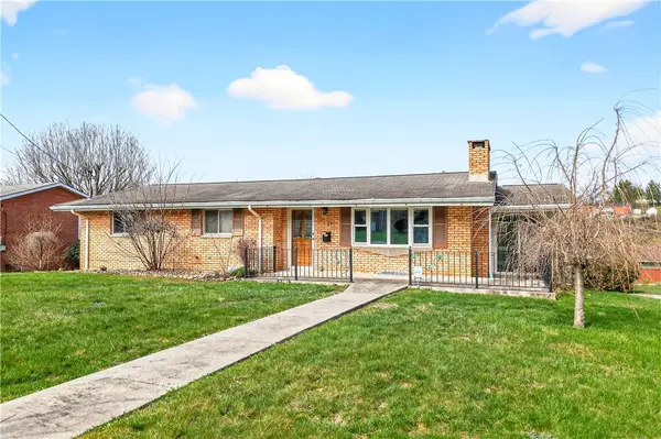 1106 Skyline Dr, Greensburg, PA 15601