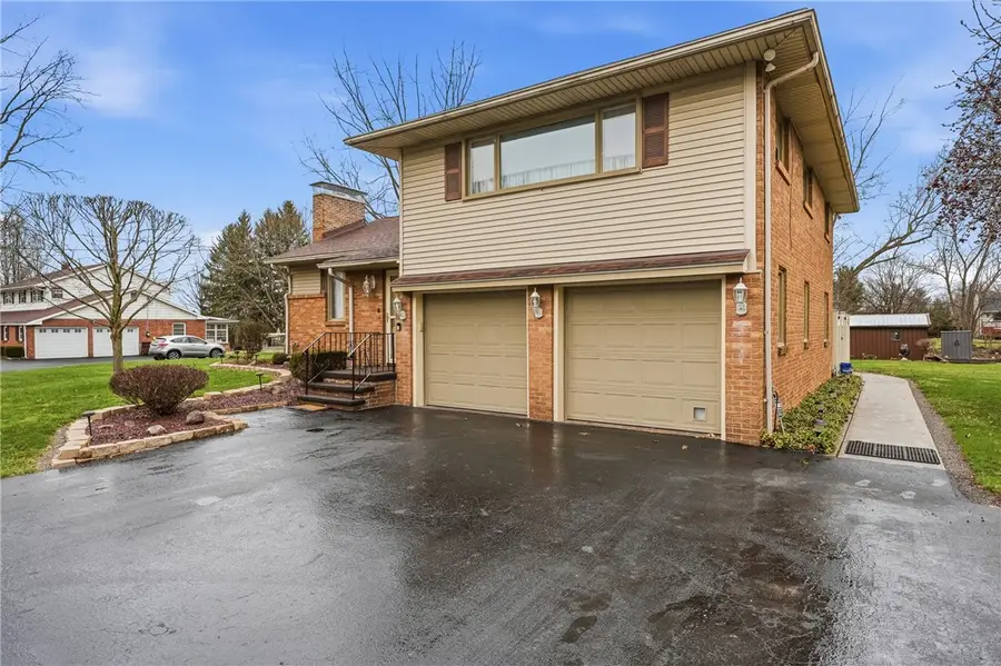 17 Bellaire Drive, New Castle, PA 16105 - #2