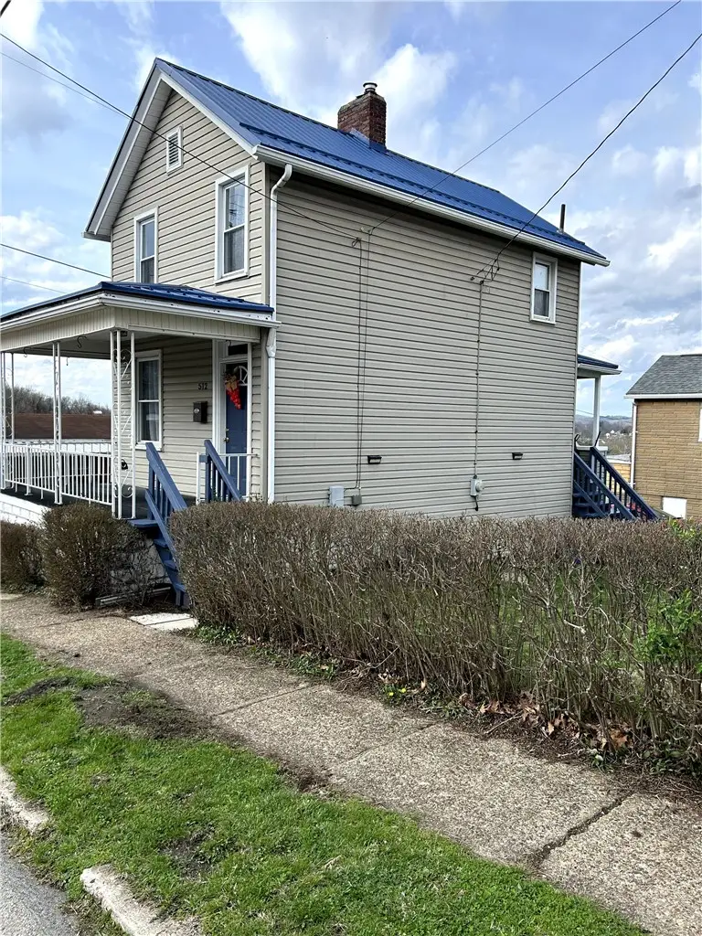 512 Lowell St, Vandergrift, PA 15690 - #2