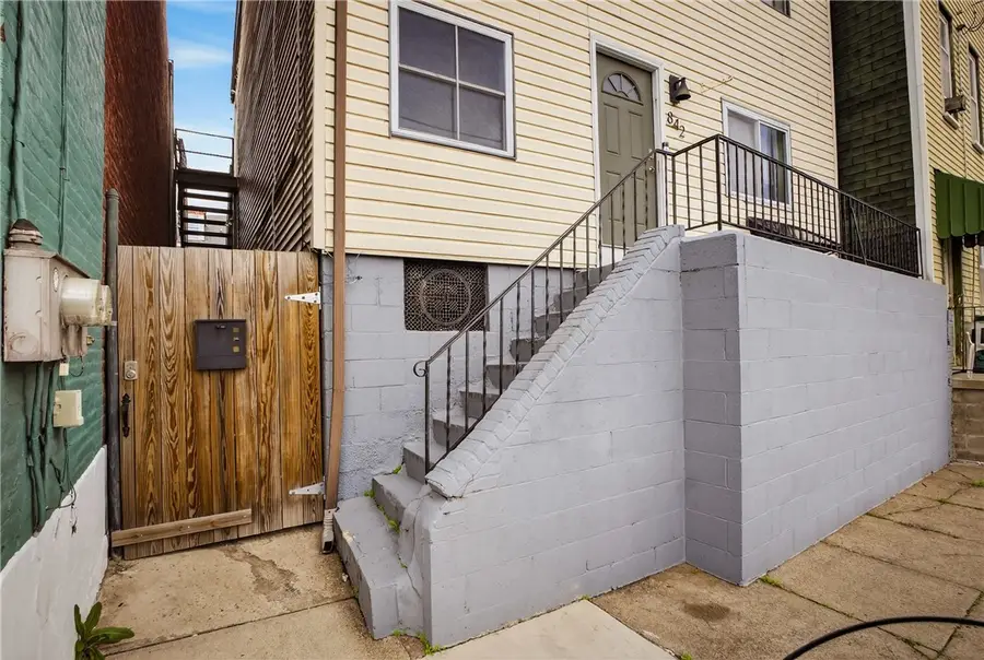 842 Phineas St, Pittsburgh, PA 15212 - #2
