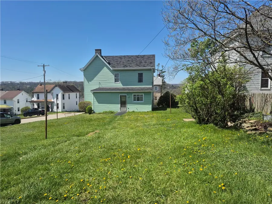 1537 Poplar St, Greensburg, PA 15601 - #3