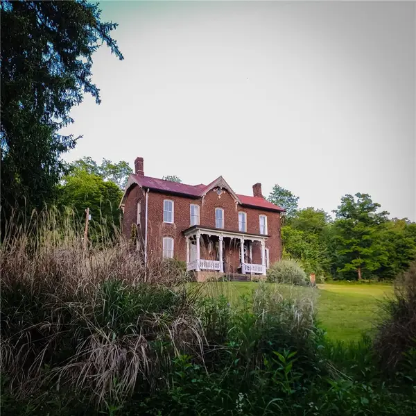 389 Rices Landing Rd, East Millsboro, PA 15433