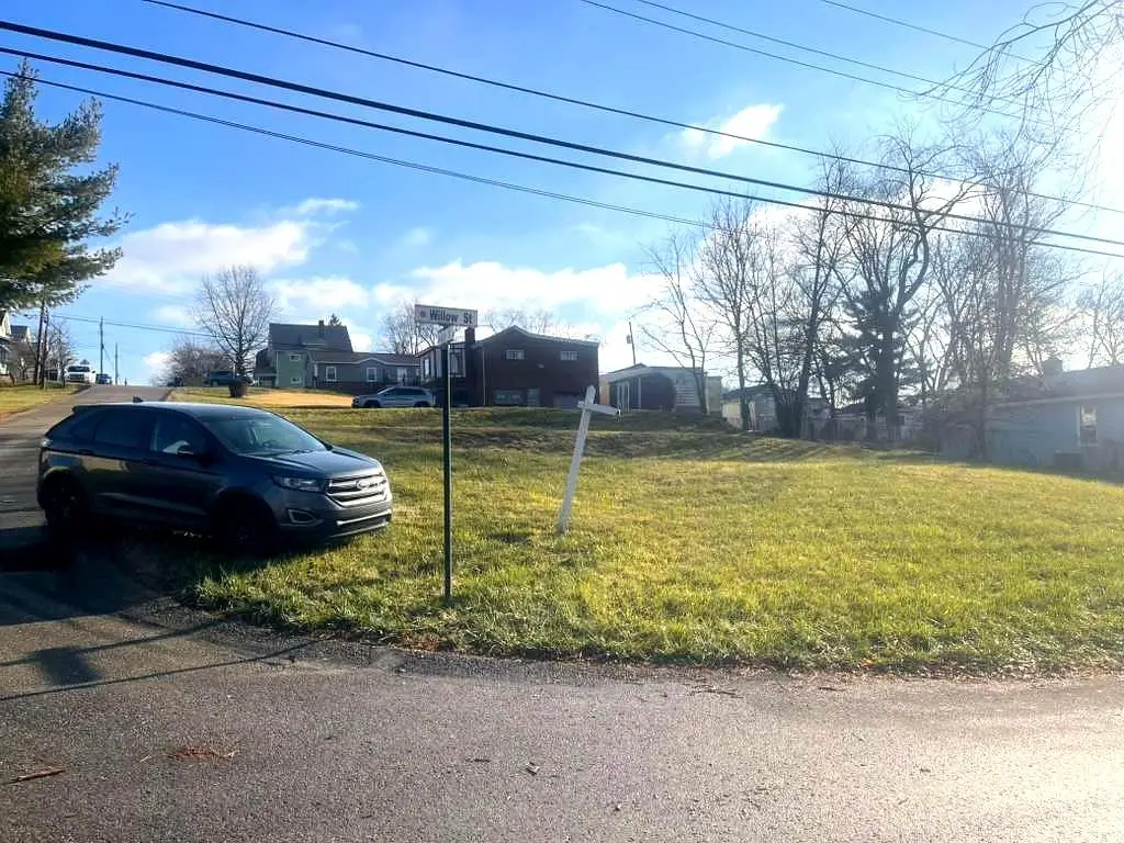 5401 Willow St, Bethel Park, PA 15102 - #1