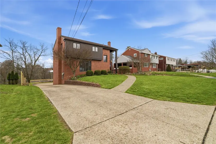 5118 Frich Dr, Pittsburgh, PA 15227 - #2