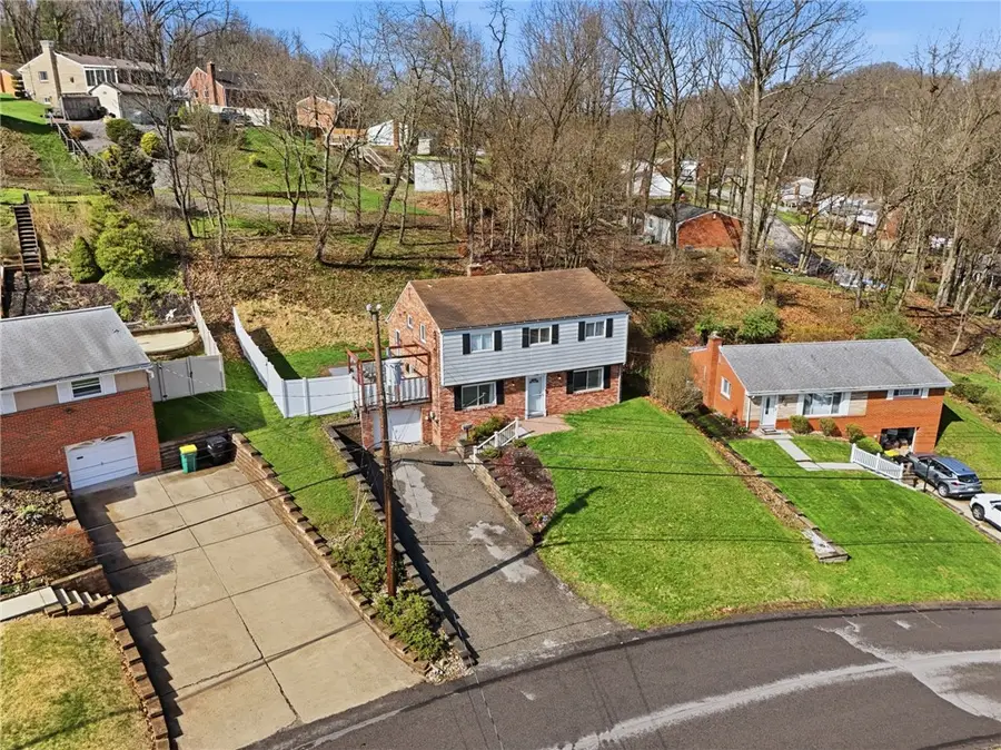 106 Longmount Dr, Pittsburgh, PA 15214 - #3