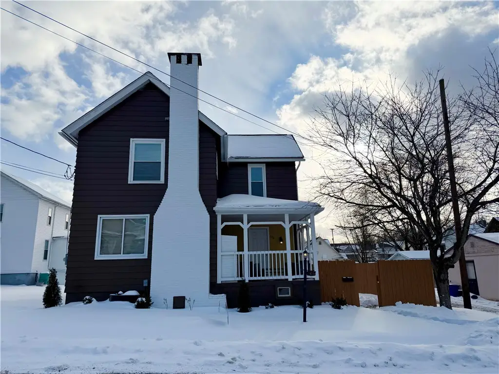 106 Penn St, Greensburg, PA 15601 - #1