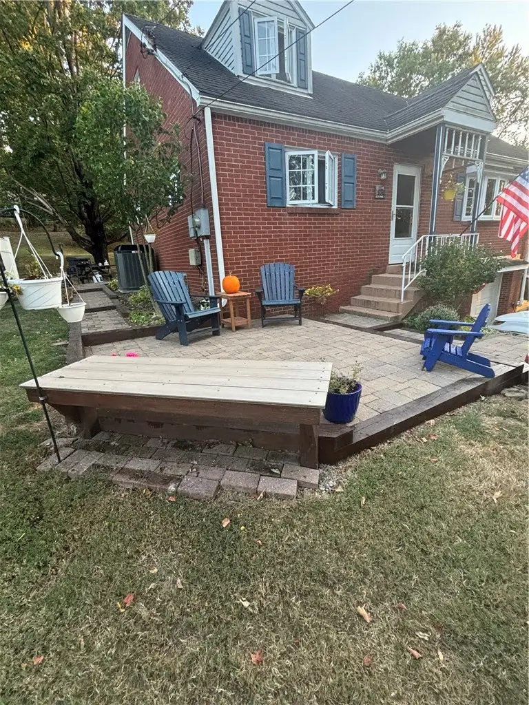 1418 Lakeside Dr, Allison Park, PA 15101 - #2