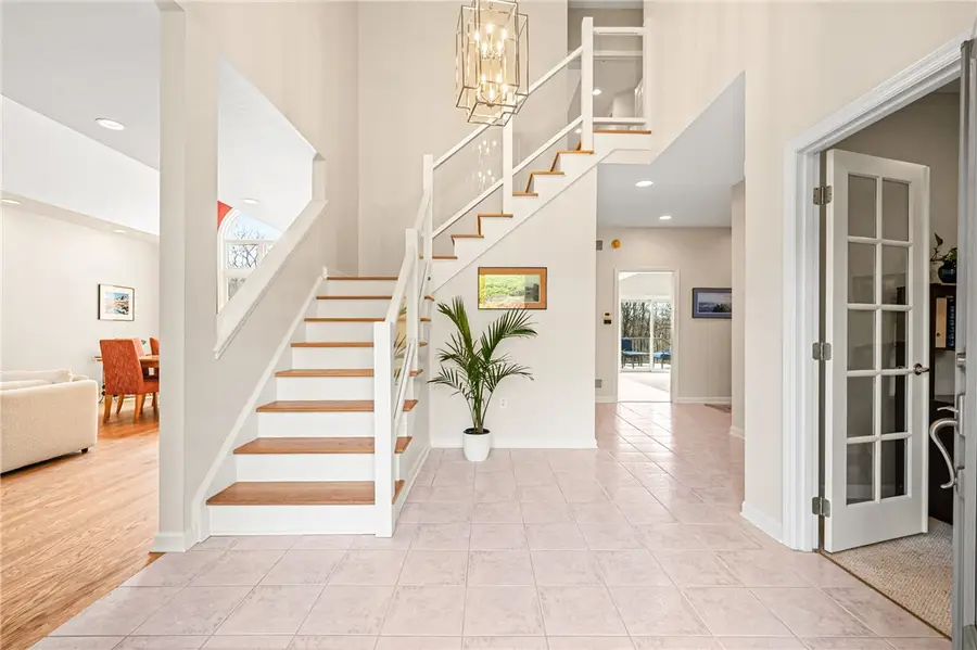 59 Collinwood Dr, Pittsburgh, PA 15215 - #2