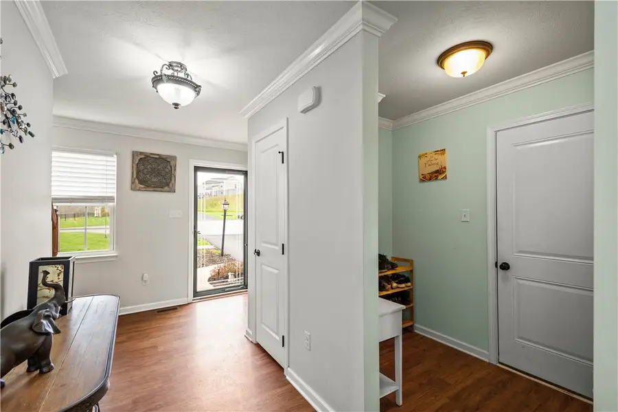 406 Hindman Dr, Clairton, PA 15025 - #2