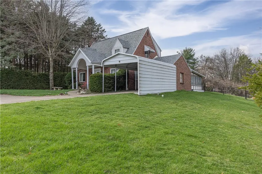 2339 Freeport Rd, New Kensington, PA 15068 - #2