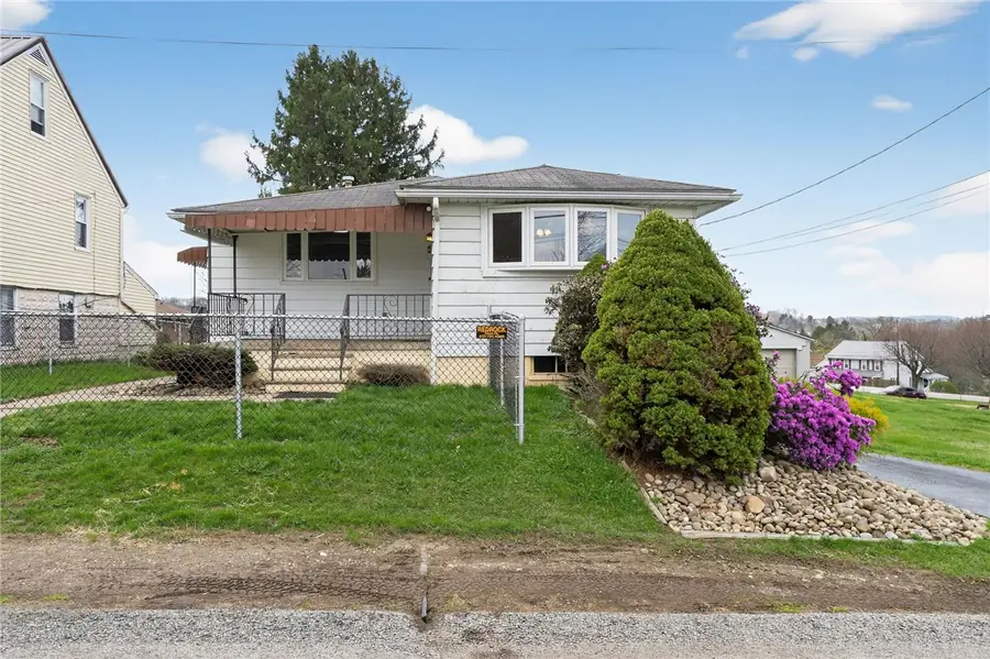 422 Buckeye St, Greensburg, PA 15601 - #3