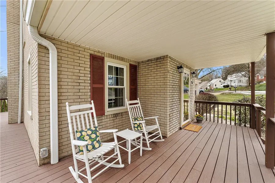 216 Maryland Drive, Glenshaw, PA 15116 - #3