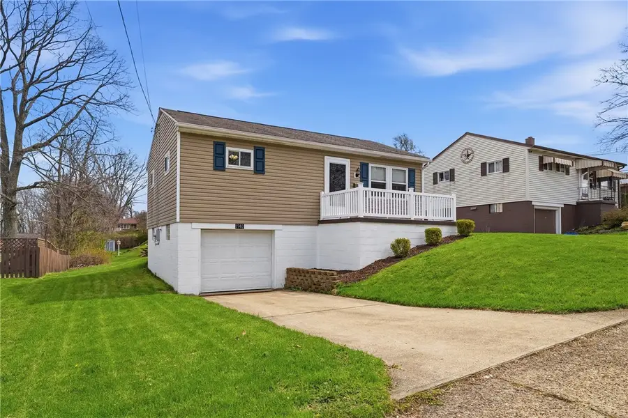 1940 Rhode Island Ave, Aliquippa, PA 15001 - #3