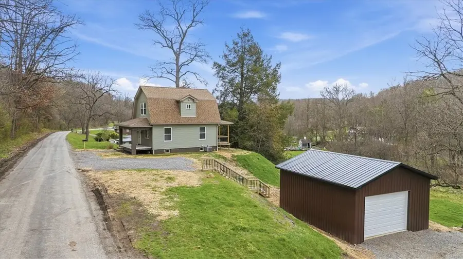 190 Stitt Rd, Beaver Falls, PA 15010 - #2