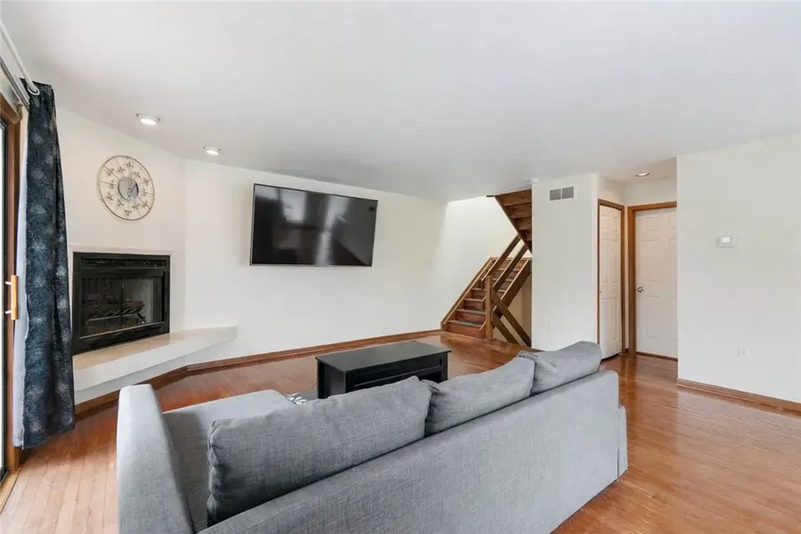 420 Spring Run Dr, Monroeville, PA 15146 - #3