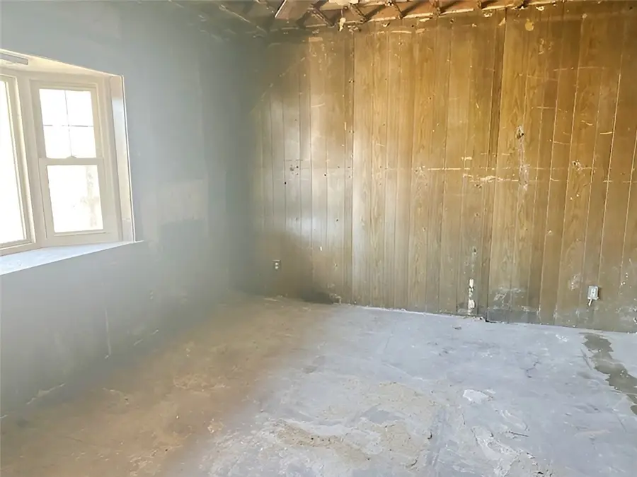 135 Church St, Washington, PA 15301 - #3