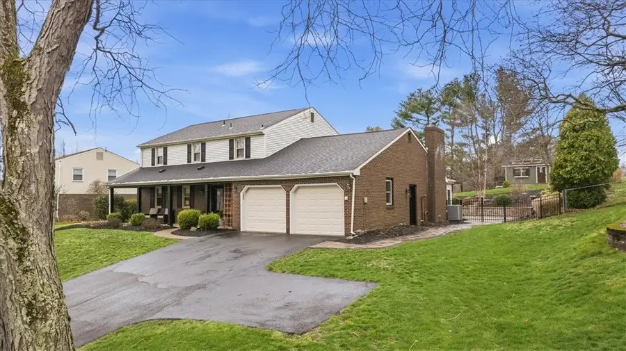 2579 Matterhorn Dr, Wexford, PA 15090 - #2