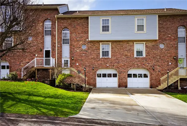 1410 Yorktown Dr, Lawrence, PA 15055