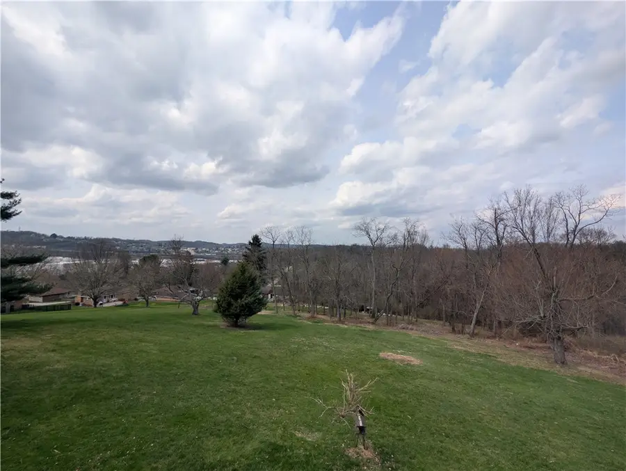 395 S Palm St, Washington, PA 15301 - #3