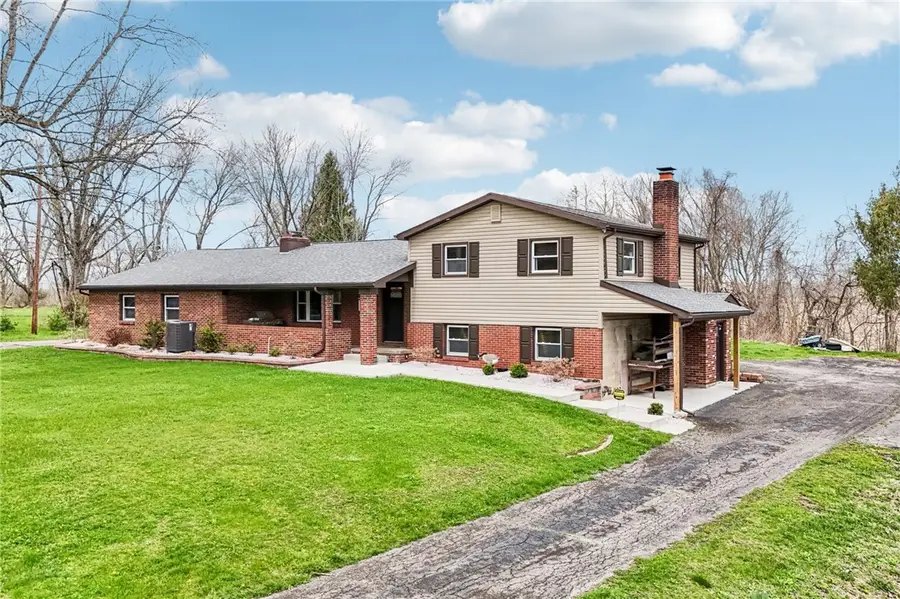 4412 W State St, Edinburg, PA 16116 - #2