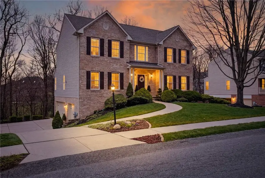 112 Hunter Dr, Cranberry, PA 16066 - #2