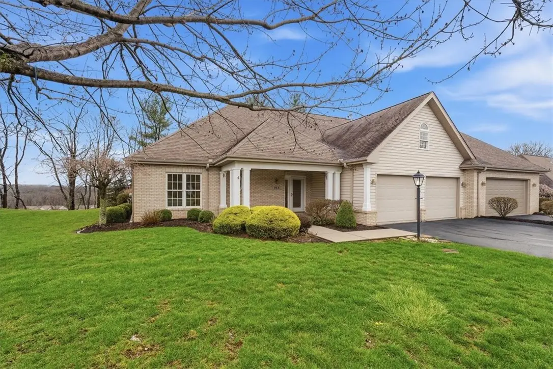 253 Hytyre Farms Dr, Gibsonia, PA 15044 - #1