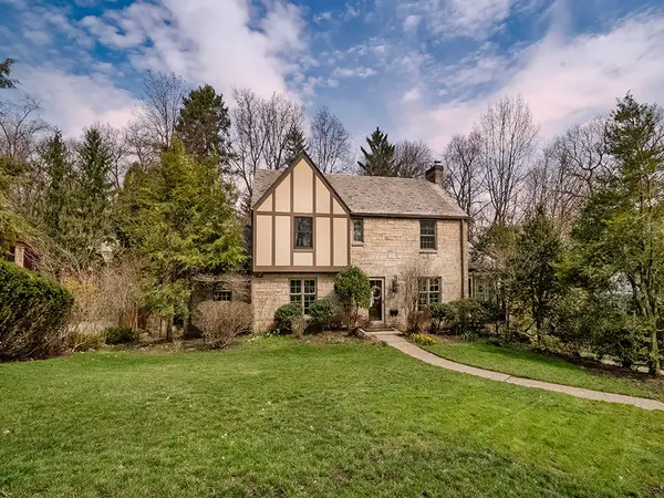 16 Woodland Drive, Pittsburgh, PA 15228