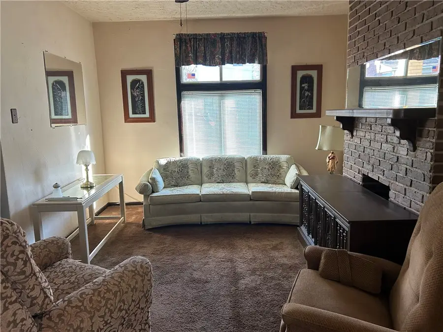 6935 Kedron St, Pittsburgh, PA 15208 - #2