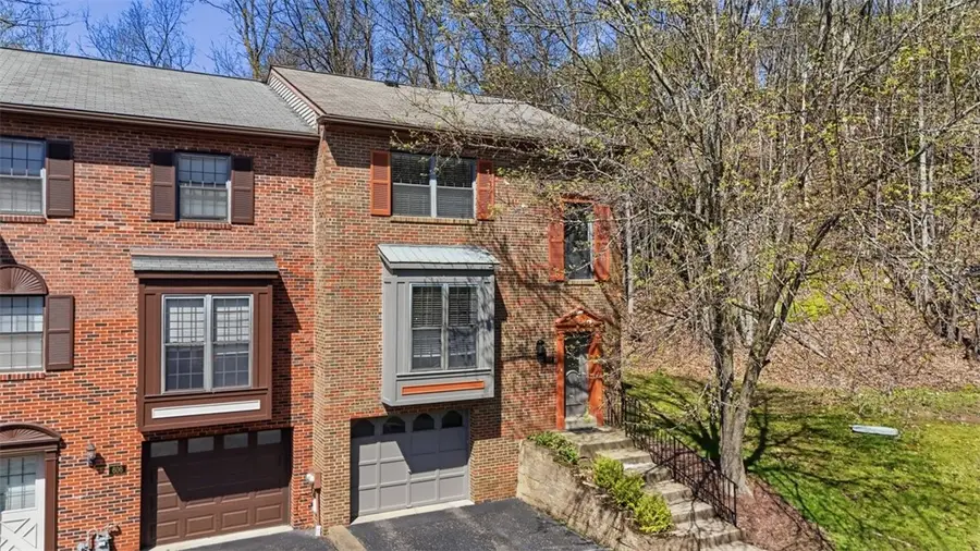 604 Briarleaf Dr, Pittsburgh, PA 15205 - #3