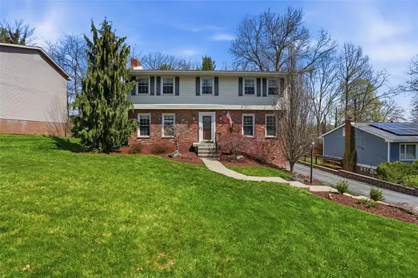 1124 Dana Dr, Bethel Park, PA 15102