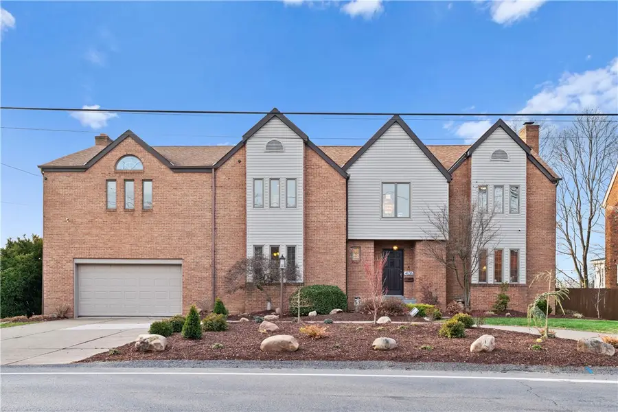 4636 Brownsville, Pittsburgh, PA 15236 - #2