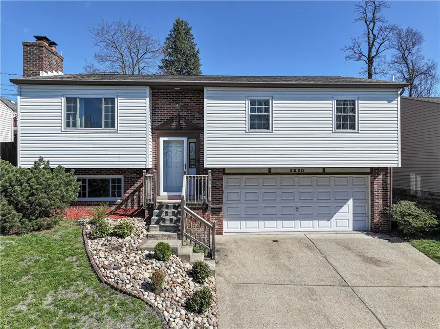 1210 Jerome St, Pittsburgh, PA 15220 - #2