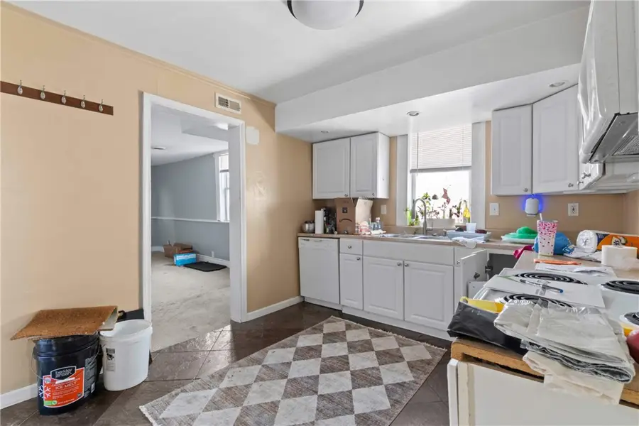 106 S 10th Street, Pittsburgh, PA 15203 - #3