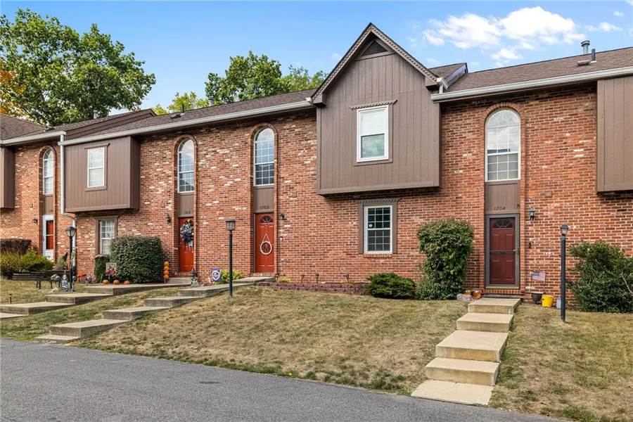 1703 Timberglen Dr, Imperial, PA 15126 - #2