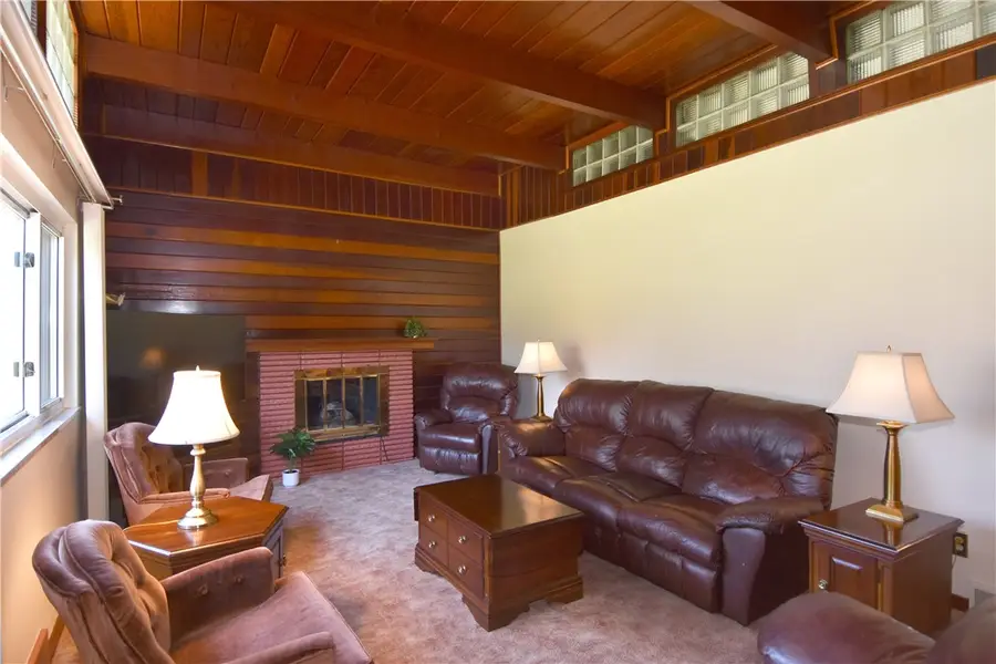 110 Circle Dr, Pittsburgh, PA 15237 - #2