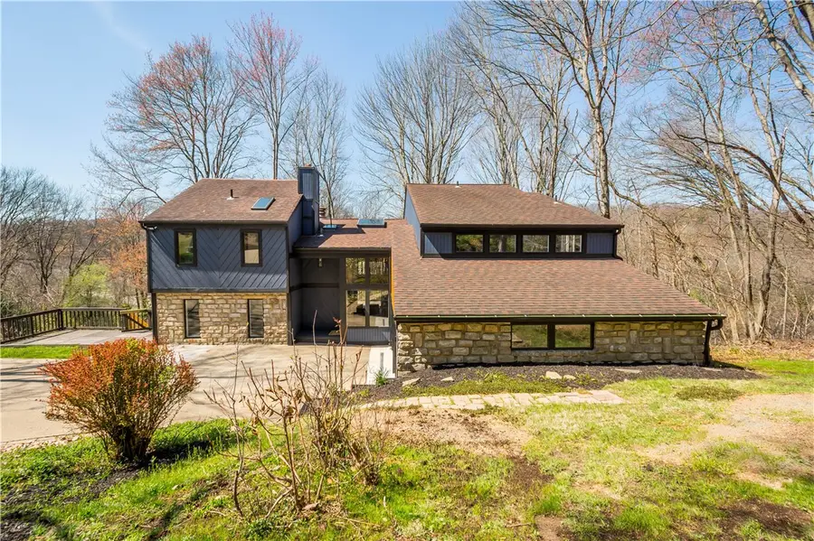 2635 Woodmont Ln, Wexford, PA 15090 - #2