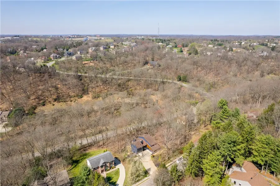 2635 Woodmont Ln, Wexford, PA 15090 - #3