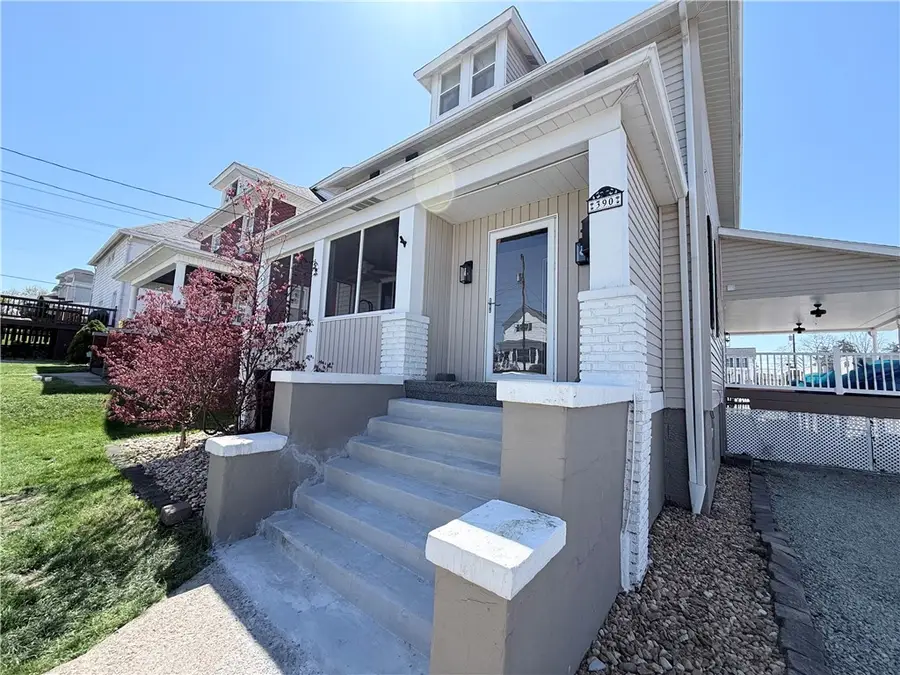 390 Jones St, Belle Vernon, PA 15012 - #2
