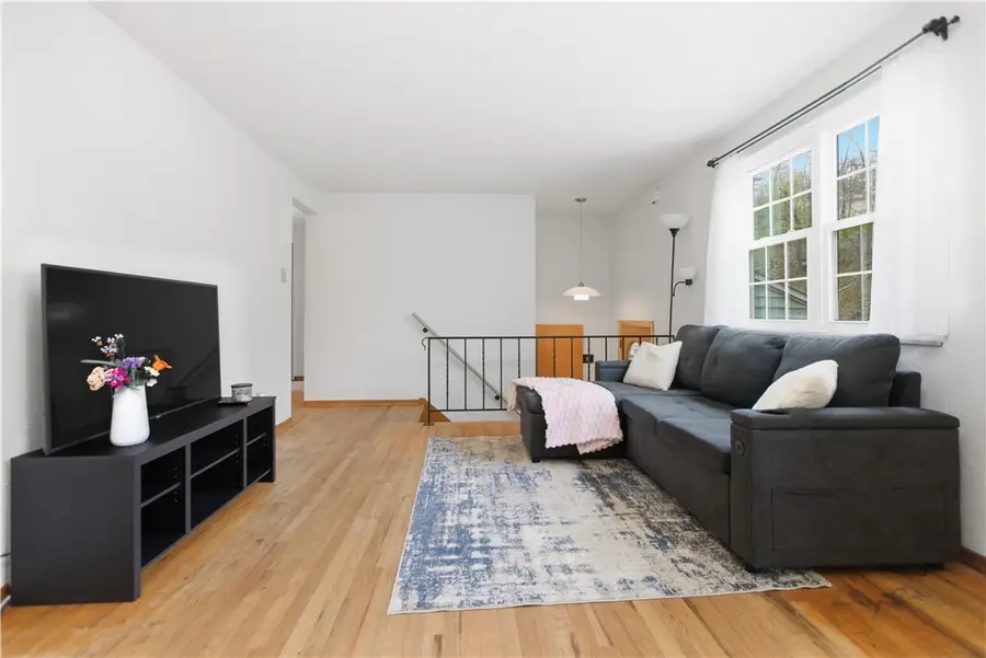 1704 Creedmoor Avenue, Pittsburgh, PA 15226 - #3