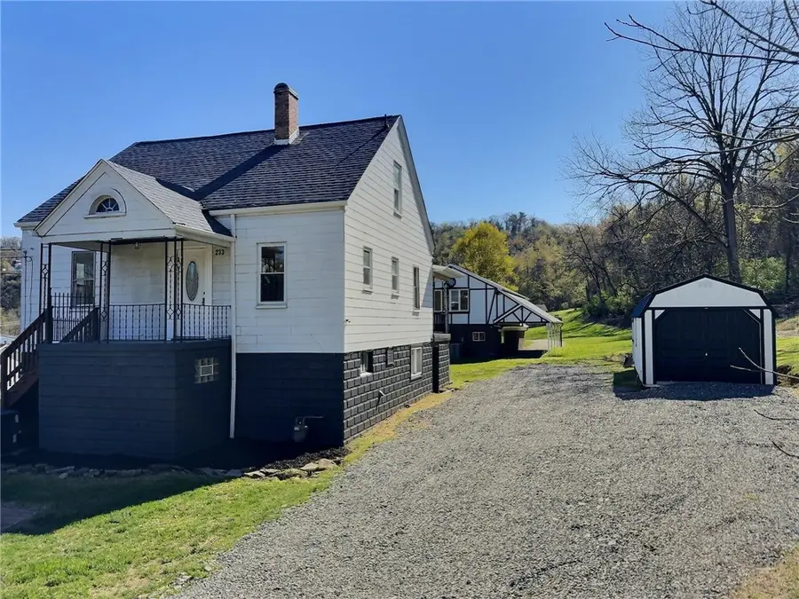 233 Brown St, Brownsville, PA 15417 - #2