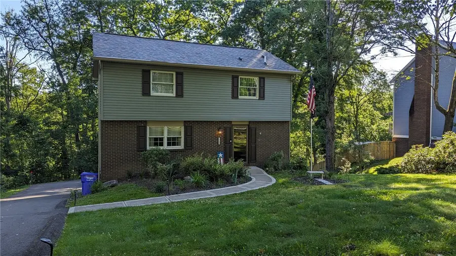 1109 Woodhill Dr, Gibsonia, PA 15044 - #3