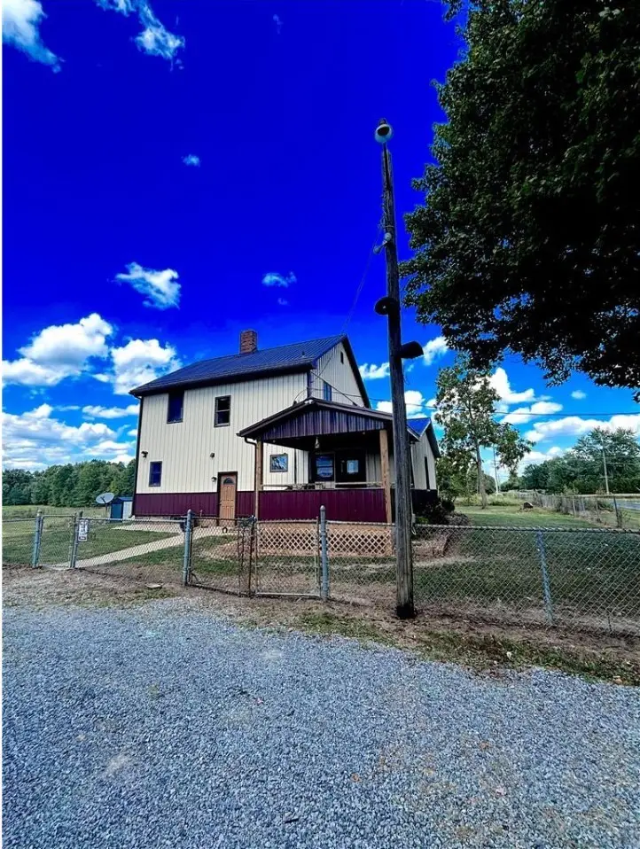 4217 Hillsville Rd, Pulaski, PA 16143 - #1