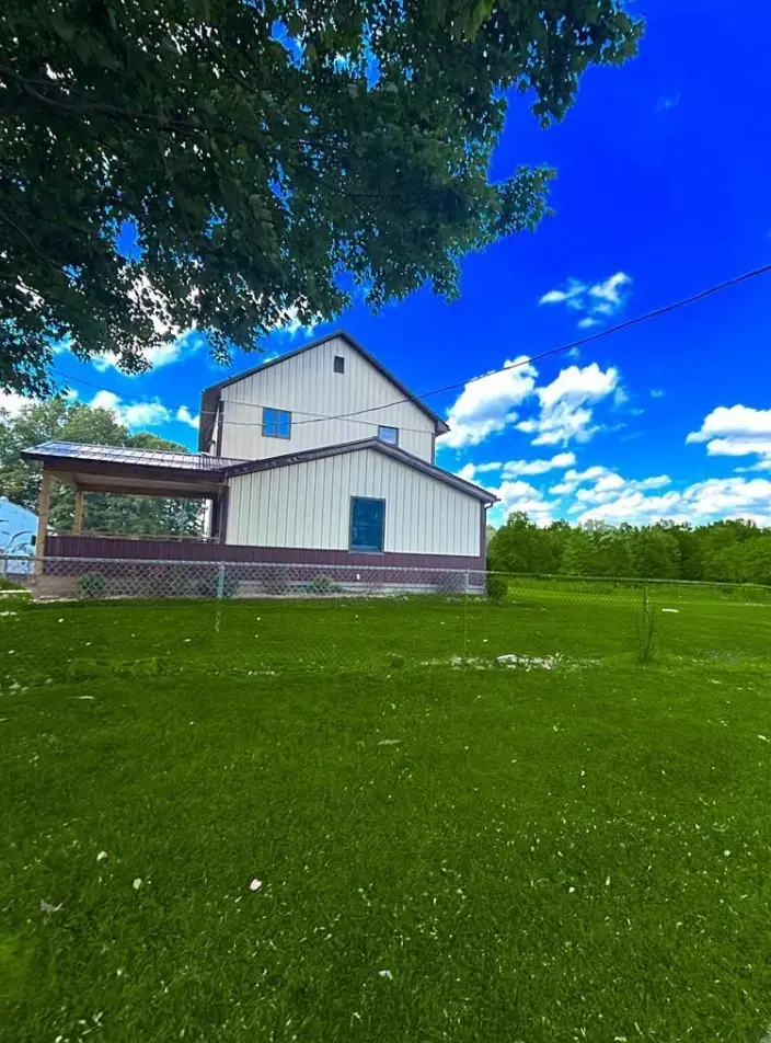 4217 Hillsville Rd, Pulaski, PA 16143 - #3