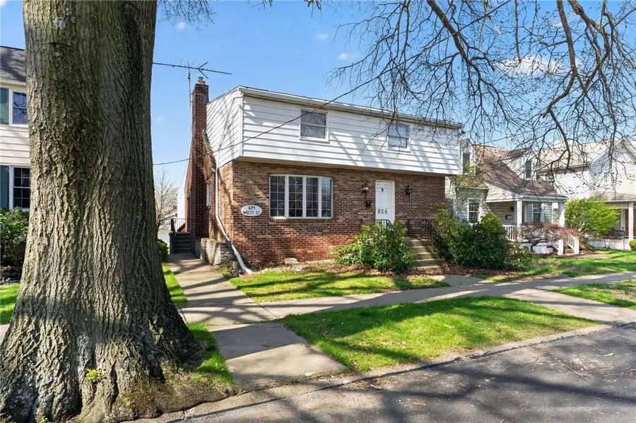 624 Welty St, Greensburg, PA 15601 - #2