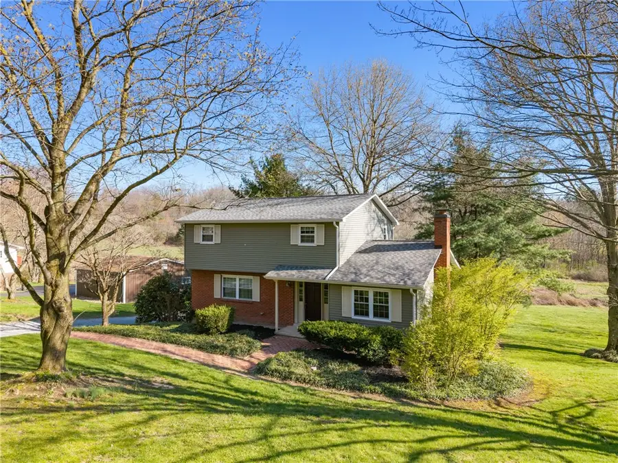 128 Evans Rd, Zelienople, PA 16063 - #2