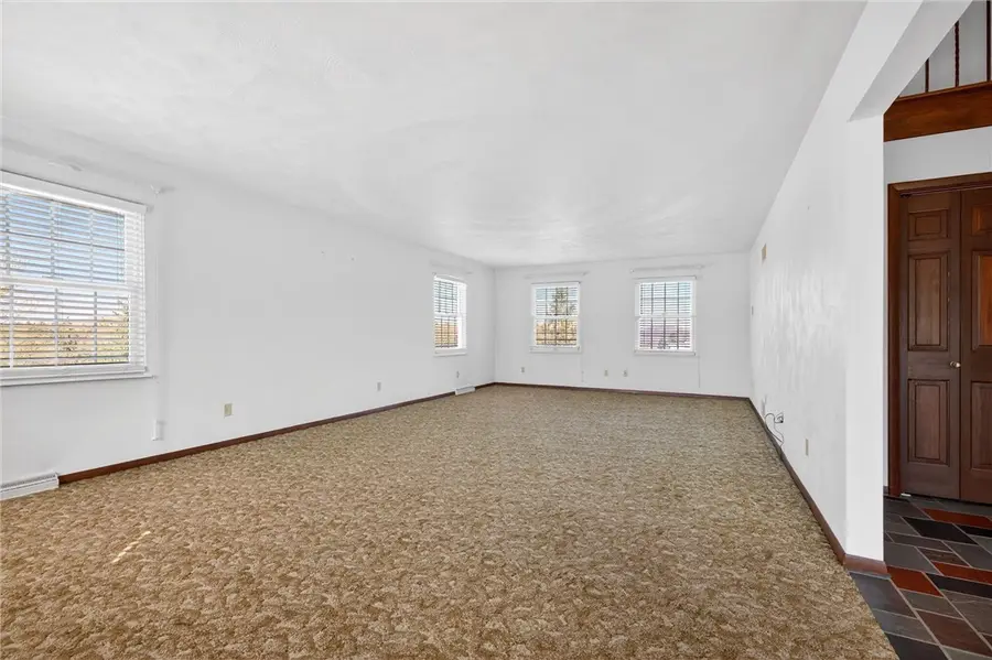 110 Spring Dr, Apollo, PA 15613 - #3