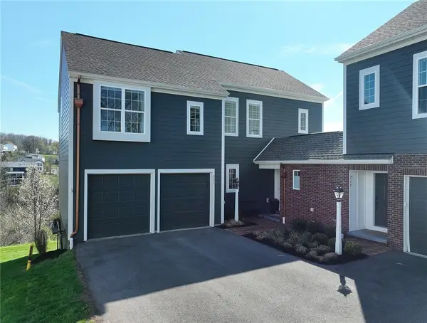 221 Limehouse Rd, Cranberry Twp, PA 16066