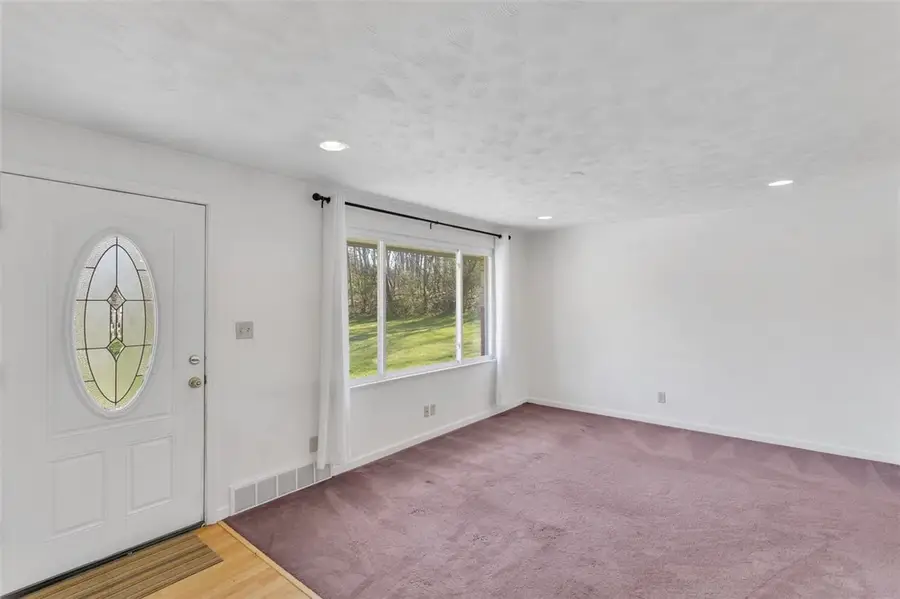 3930 Evergreen Dr, Monroeville, PA 15146 - #3