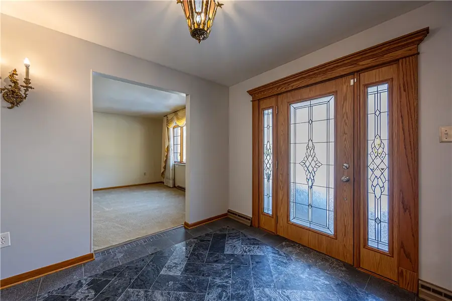 50 Camelot Ct, Pittsburgh, PA 15235 - #2